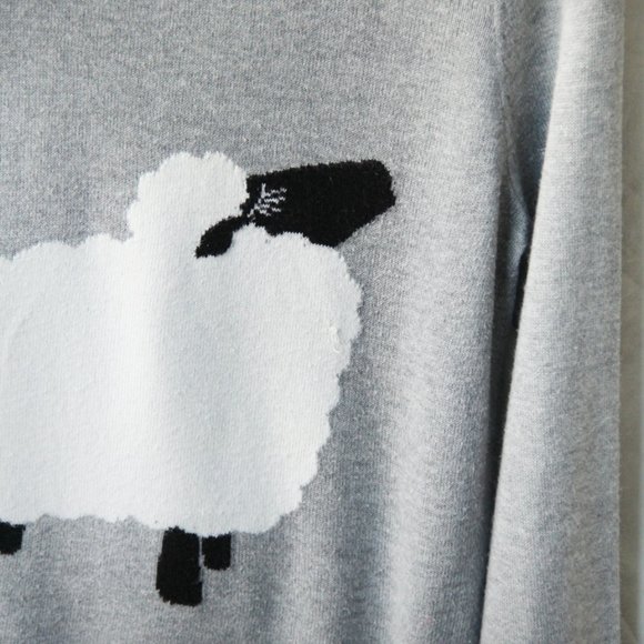 Sheep Sweater - Picture 3 of 4